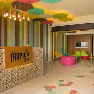 Hostel Frente Al Mar Tropico 20º קוזומל